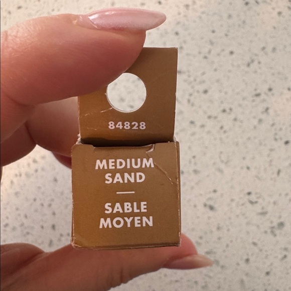 ELF Hydrating Camo Concealer - Tan - Picture 2 of 2